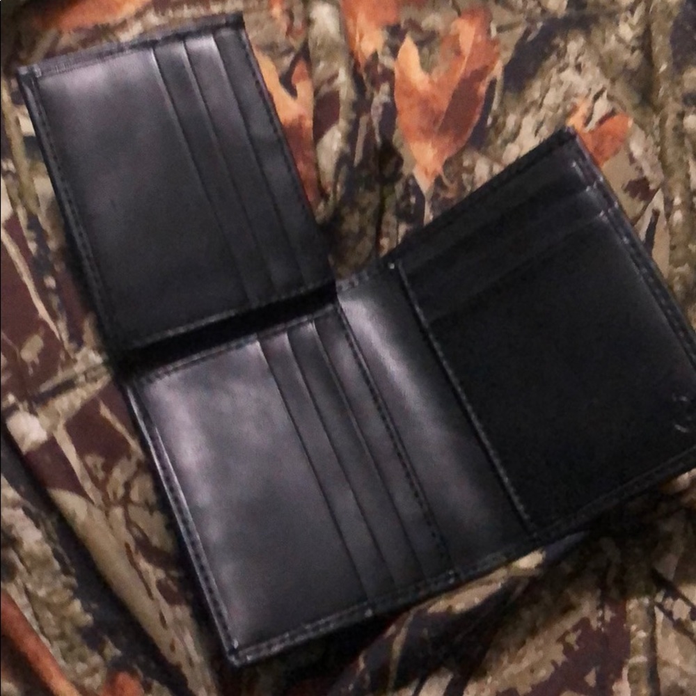 Trifold Wallet - Picture 2 of 4